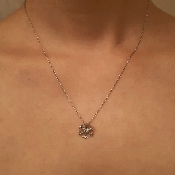 Silver Snowflake Necklace - Picture 4 of 9